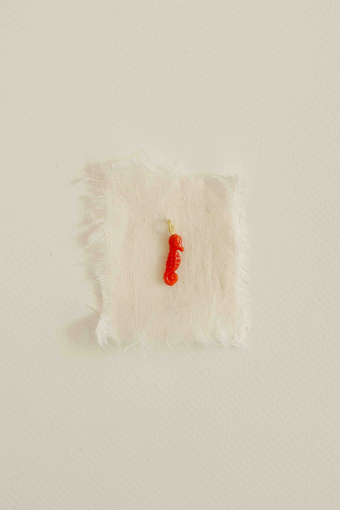 Frutti di Mare Seahorse Pendant 3