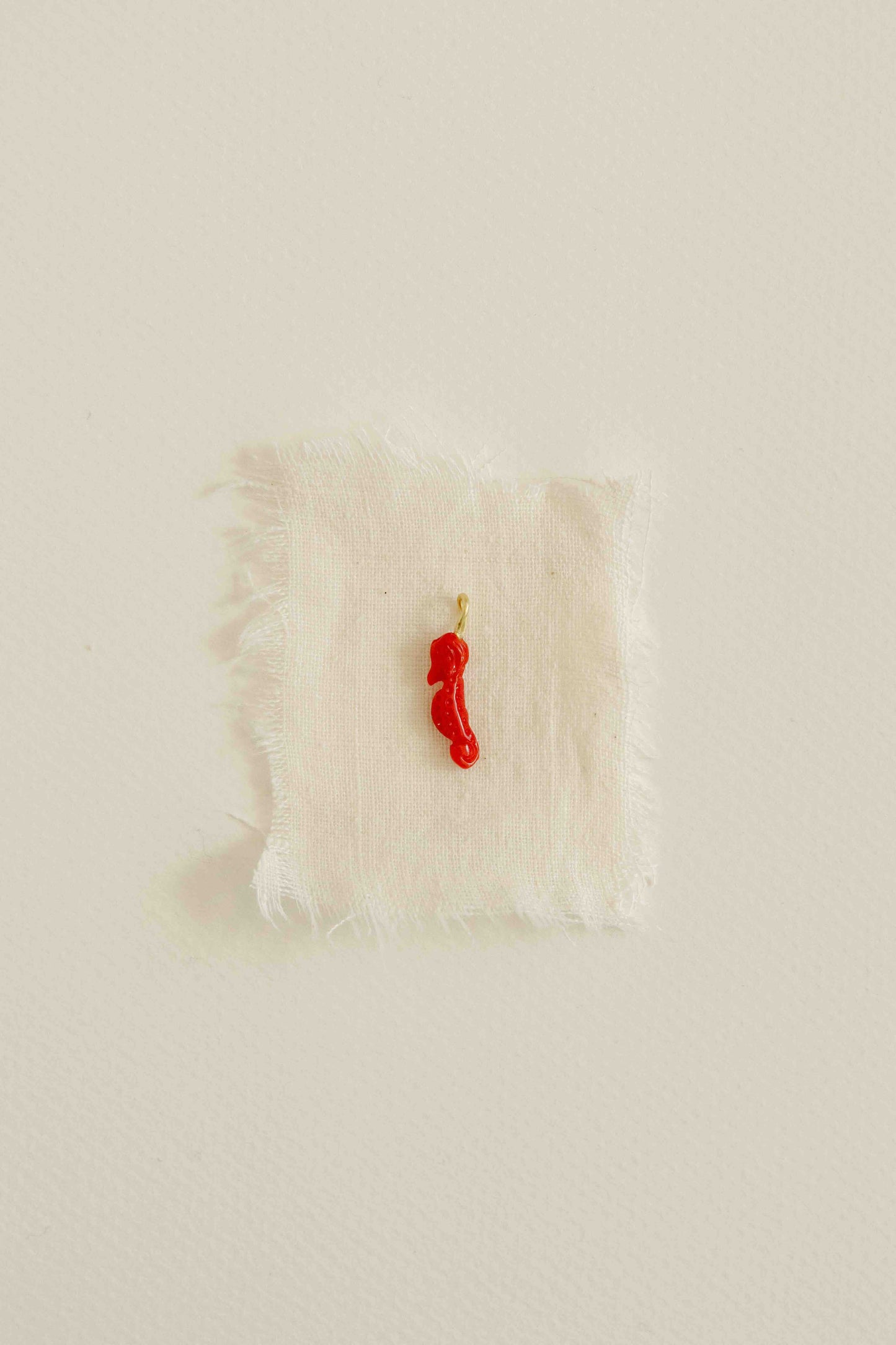 Frutti di Mare Seahorse Pendant 4