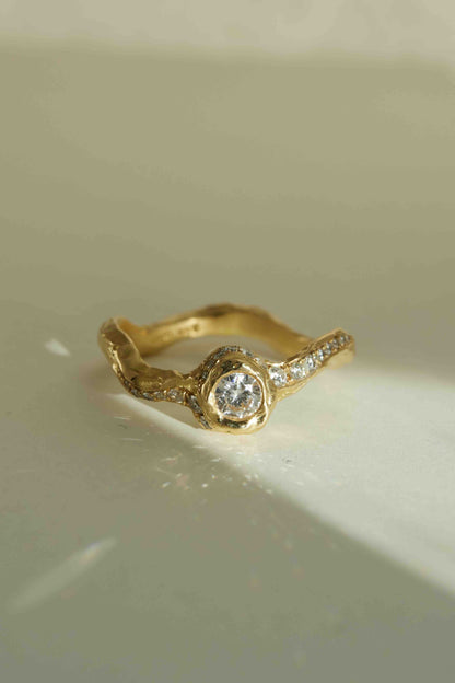 Centri Ring