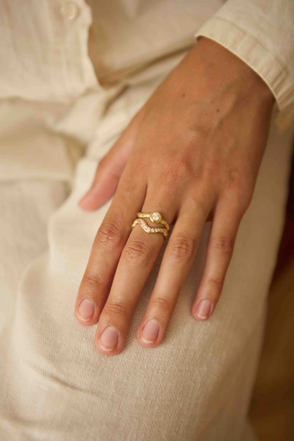 Andromeda White Diamond Ring