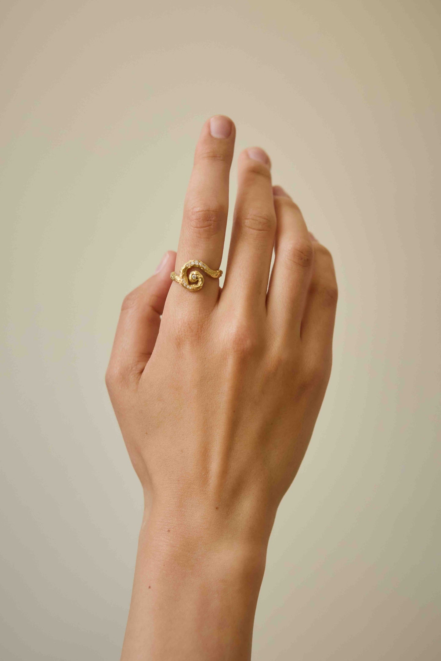 Grand Wave Ring