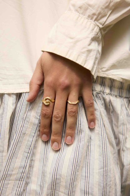 Grand Wave Ring
