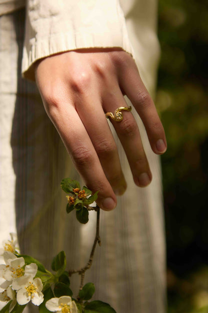 Petite Wave Ring