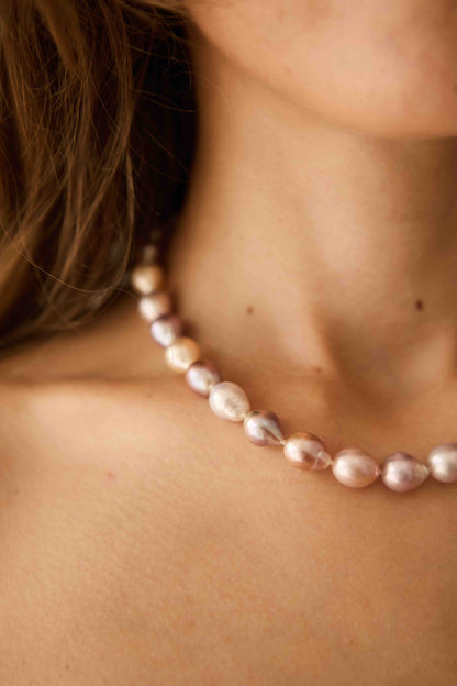Grand Martha Pink Pearl Necklace