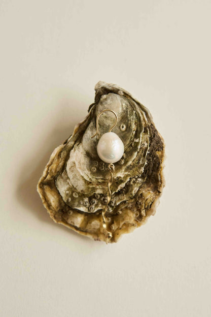 Paloma Earring