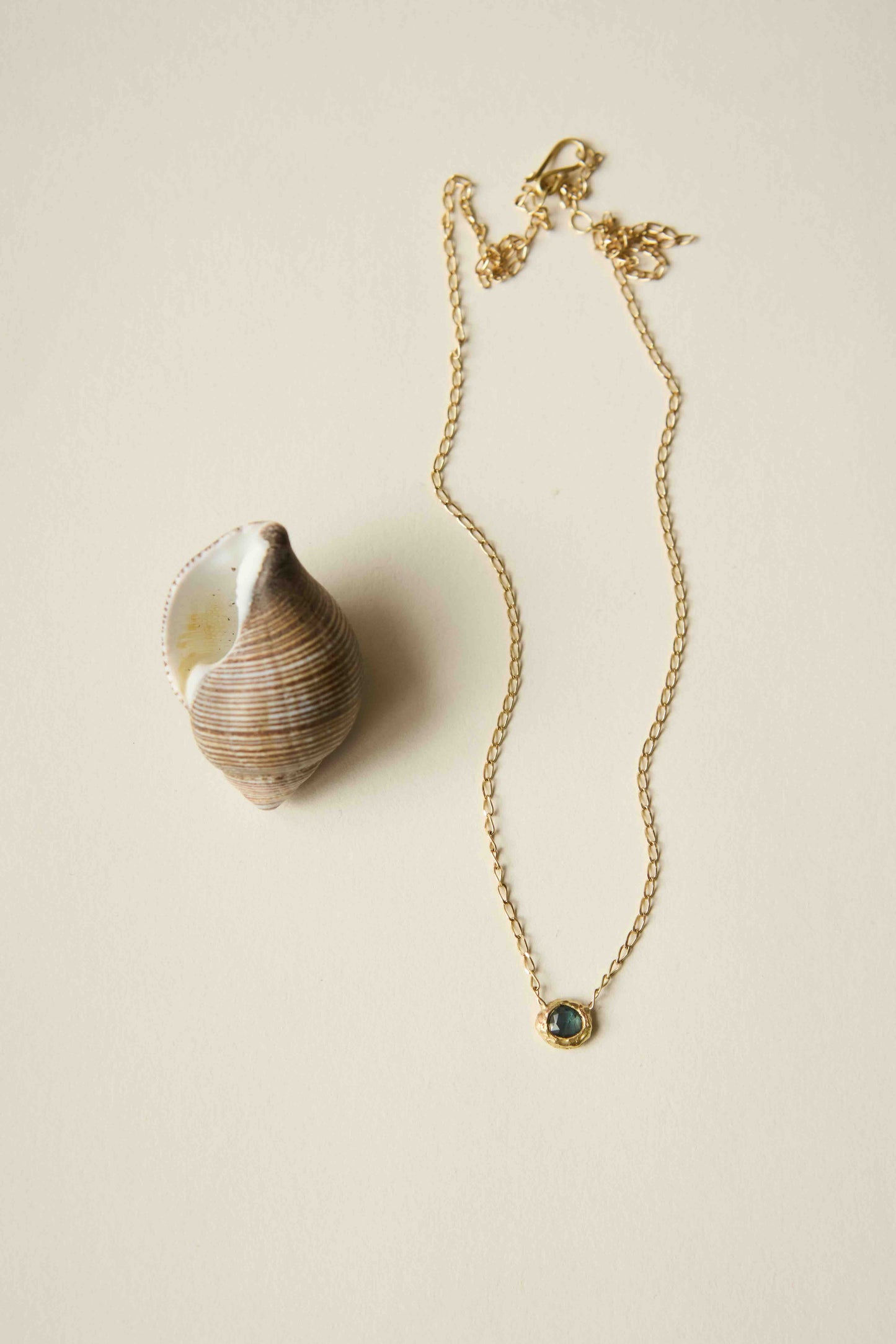 Sea Treasure Green Sapphire Necklace