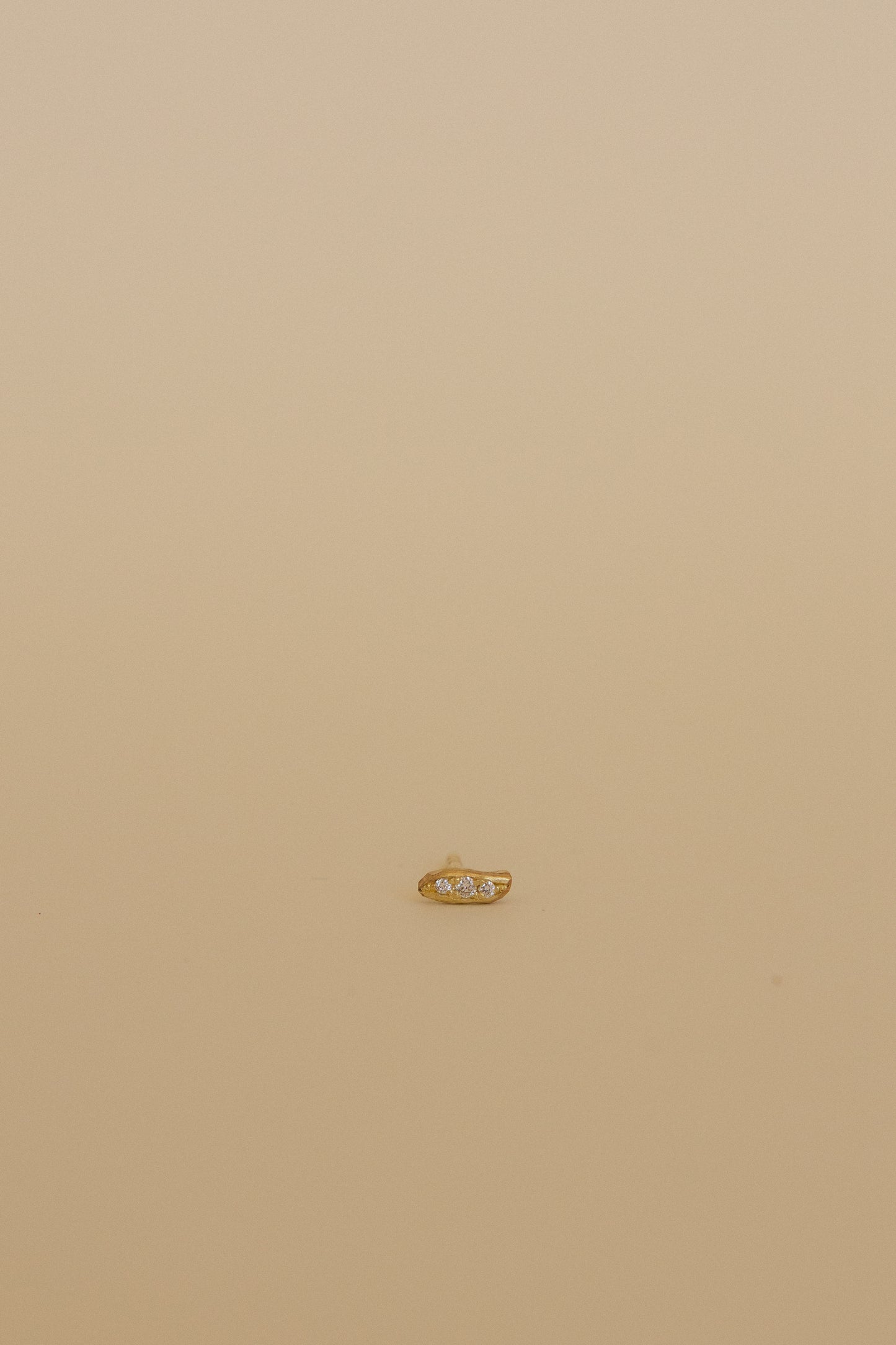 Petite Shooting Star Stud