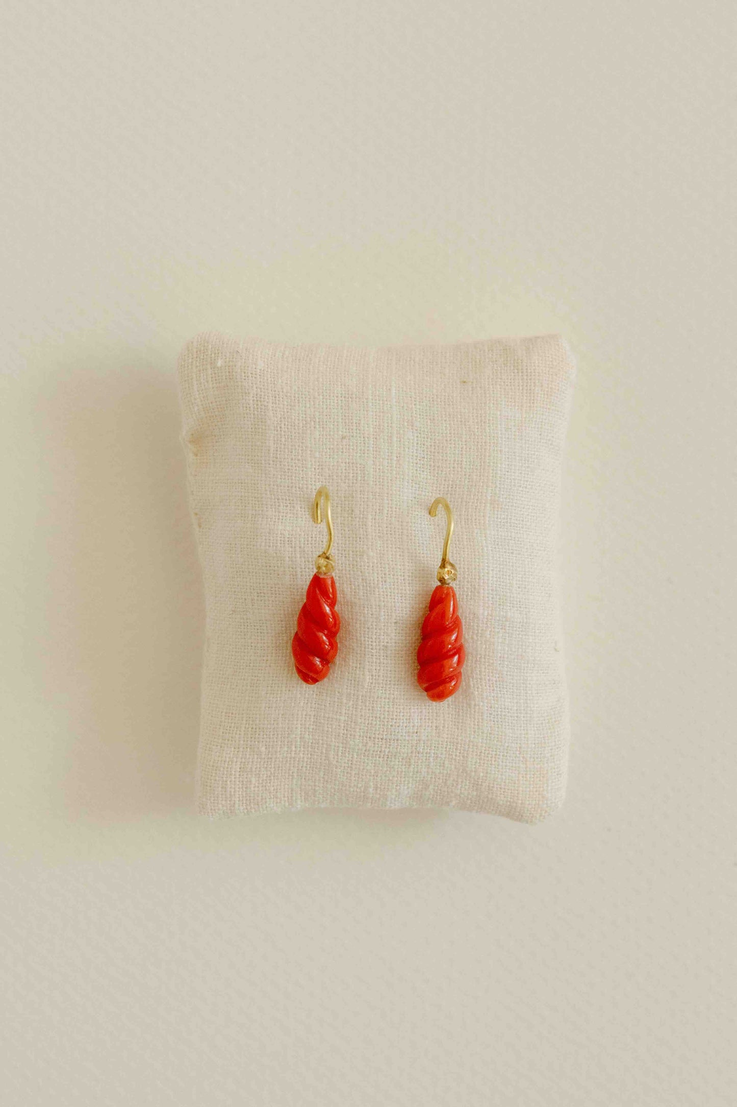 Frutti di Mare Coral Earrings